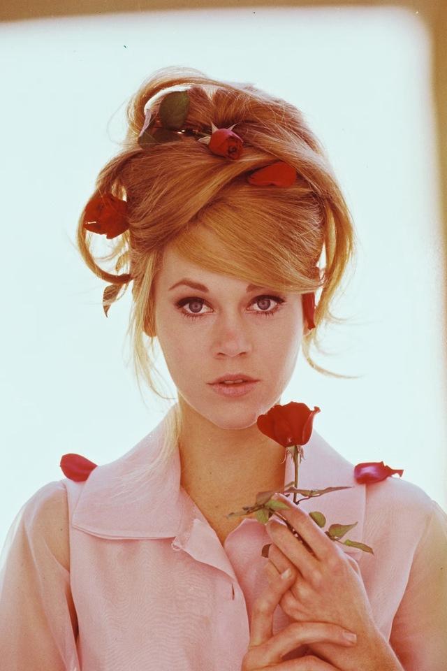 Jane Fonda: A Journey of Reinvention, Activism, and Unmatched Influence